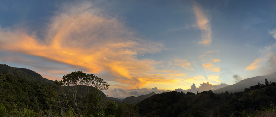 Click to see a Larger Image of the Totumas Sunset Sunset Totumas